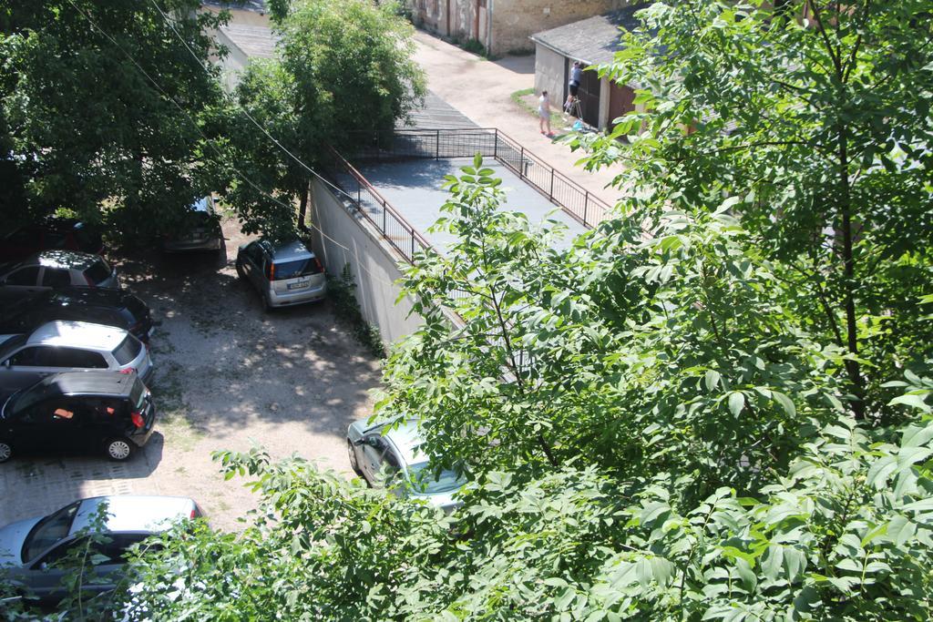 Verona Apartman Szeged Ngoại thất bức ảnh