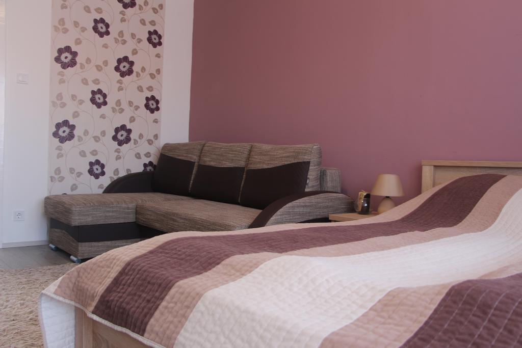 Verona Apartman Szeged Ngoại thất bức ảnh
