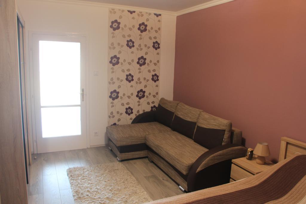 Verona Apartman Szeged Ngoại thất bức ảnh