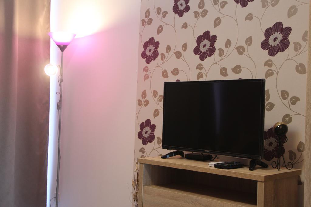 Verona Apartman Szeged Ngoại thất bức ảnh