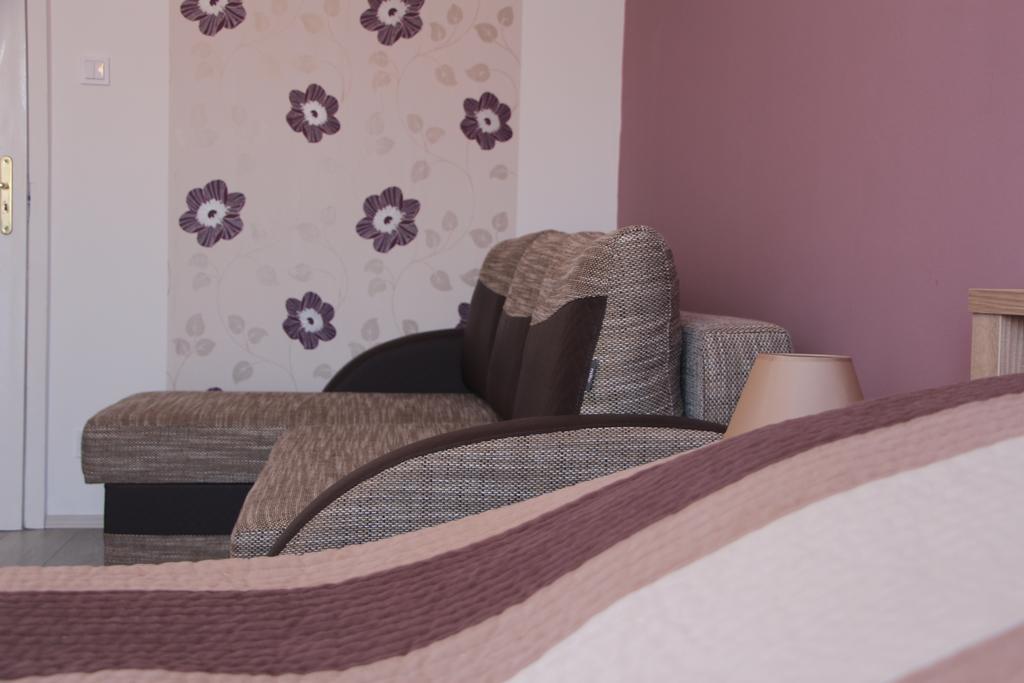 Verona Apartman Szeged Ngoại thất bức ảnh