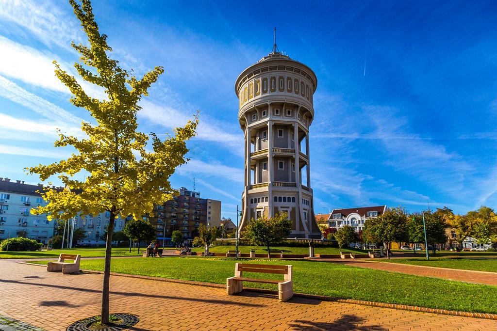 Verona Apartman Szeged Ngoại thất bức ảnh